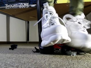 Toycar Crush with Buffalo Sneaker