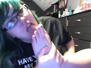 Chubby Teen Footplay(toe Sucking, Foot Flexing) Footfetish