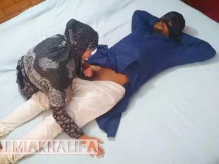 Pakistani slut milf Smoking and taking in mouth BBC from Indian student