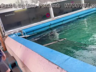 可愛いらしいパンツを擦り付けてSEXをおねだりするパイパン美少女にずらして挿入♡そのまま激しく突いて膣内射精！素人/顔出し/カップル/女子大生/歳の差/リアル/ハメ撮り/ニーハイ/ギャル/英語字幕