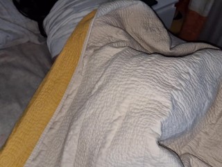 buena cogida con mi cuñado en la cama de mi novio cuando se marcho a trabajar - PORNO EN ESPAÑOL