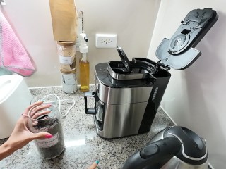 Pinay -Baby masarap pala makantot sa kitchen (Rough sex in the kitchen yummy!!)-SingCan