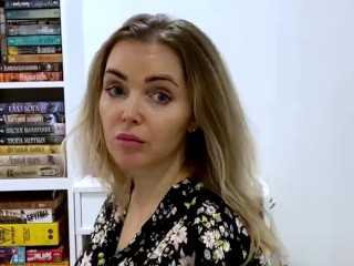 Лайфхак - хочешь трахнуть маму друга, притворись умным.