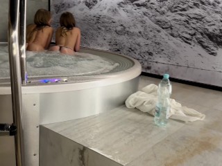 Встретили мы как-то девок в бане… Spirite Moon & Lis Evans