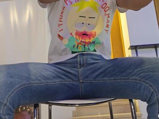 I DISCOVER MY STEPBROTHER MASTURBATING AND I DECIDE TO HELP HIM WITH A GOOD FUCK