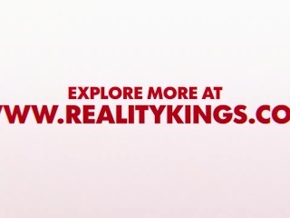 REALITY KINGS - Zaawaadi Books A Home Massage With Jordi & Happily Lets Him To Fuck Her Pussy