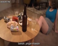 Terjemahan bahasa Indonesia  KAKAK PEREMPUAN MENGGODA ADIK NYA KETIKA LAGI HORNY vidio full bisa di tonton di link ini copykan dan klik