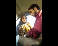 HInDI PUBLICPLACE bhabhi in car