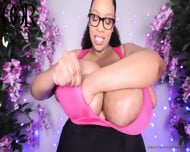 00R - Small Bra Bounce
