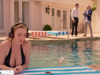 VIXEN Kendra Sunderland Cheats With Her Boss