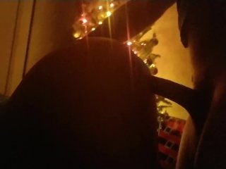 Xmas Eve Pussy Under The Tree