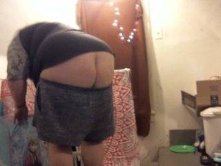 fat white girl buttcrack putting clothes away