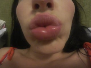 Your Girlfriend Loves To Lick and Kiss You