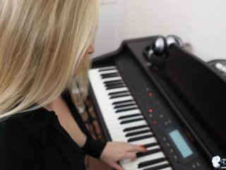 TIT POPS OUT WHILE PLAYING PIANO
