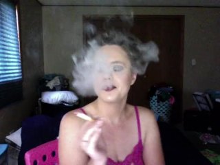 Smoking Story Time: Dressing Room Blowjob Got Busted