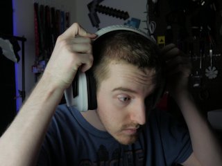 KING of Wireless Headsets? - Logitech G933 Artemis Spectrum Wireless Gaming