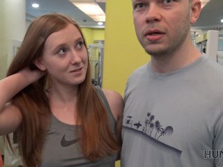 HUNT4K. Young bitch Linda Sweet is hypo by banknotes so why spreads legs