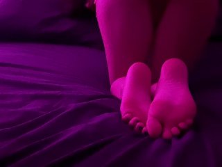 Nude Anime Girl Shows Off Perfect Feet
