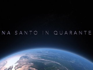 Dana per sconfiggere la noia della quarantena si masturba