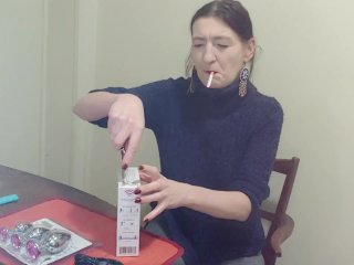 Inhale 15 Gypsy Dolores smoking fetish and unpacking sexy presents