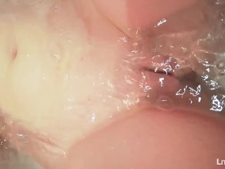Lovers take a Hot Bath - Underwater Play with Shaved Pussy