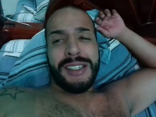 Gozando na punheta e falando putaria
