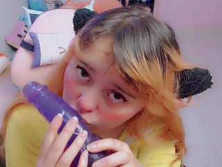 Cute girl does blowjob sloppy with a lot of saliva and it is very excited