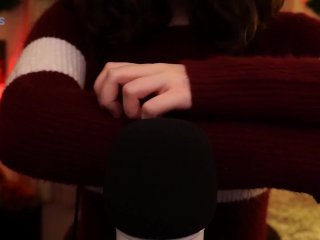 • Cute Sweater Scratching •