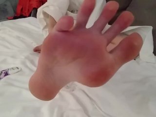 Perfect feet balmed and massaged by a petite chick with long toes and soft soles