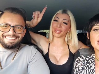 Jennyfer Stone in auto con Ladymuffin e Tommy A Canaglia