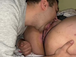 HORNY RUBY fuck the pizza guy ! He cum inside my ass in 6 seconds! I like when he lick my pussy!