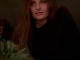 GTS- GIANTESS FINDS YOU HIDING IN HER CHRISTMAS TREE, Has Some fun with you