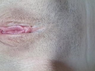 Gros Plan Extrême - je me gode avec mes nouveaux sextoys