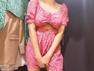 Hot Milf showed her body in the dressing room