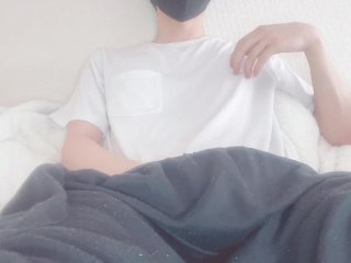 巨根男子の乳首弄りながら正面オナニー　Frontal masturbation while playing with nipples of a man with a big dick