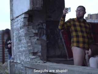Мы снимали минет, а этот парень Кончил пока подглядывал!