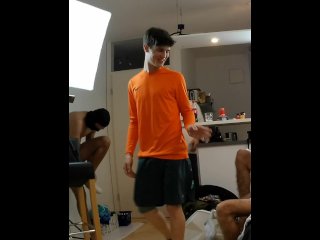 Doppelpenetration mit XXL großen Schwanz in deutschen Twink School College Boy mit Fist and Fuck