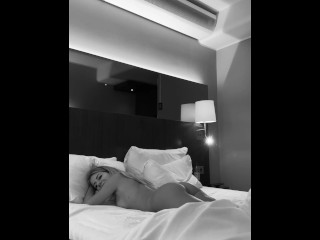 Sveltina REALE con il servizio in camera Hotel luxory milano (MI SBORRA DENTRO)