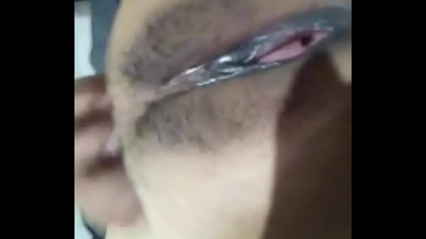 Mexicana masturb&aacute_ndose frente a c&aacute_mara en v&iacute_deo chat
