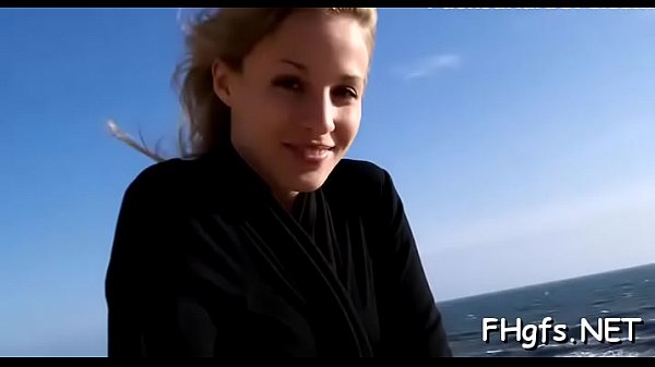 Inexperienced teen spread her legs wide for her boyfriend's friend