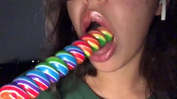 ASMR licking/sucking Lollipop