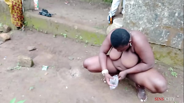 African Gift washed her pussy thoroughly before fucking the kings son outdoor