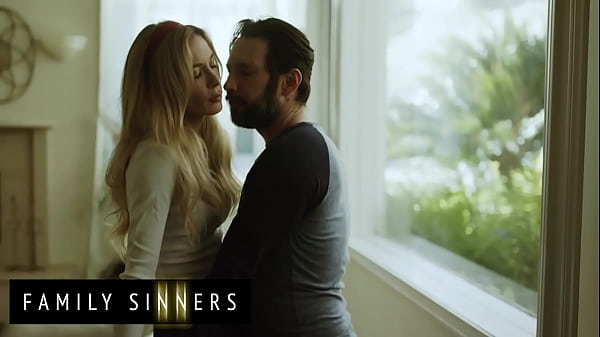 Rough Sex Between Stepsiblings Blonde Babe (Aiden Ashley, Tommy - Family Sinners