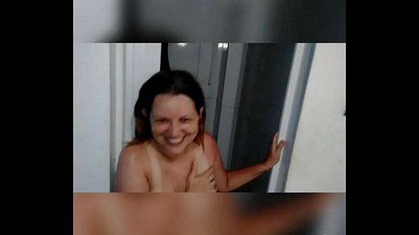 arrombei o cu da b. e ela pedia mais