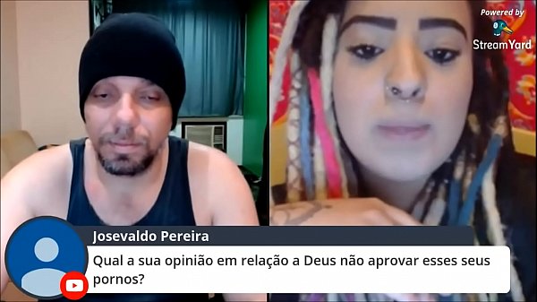 PORNSTAR EMI RIPPI RESPONDENDO PERGUNTAS PICANTES E INDECENTES DO PUBLICO