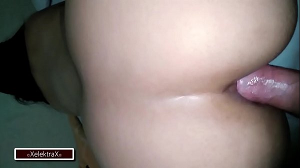 LE DOY EL CULO EN CUARENTENA... M&iacute_ papi me folla el culito dejandome toda su lechita dentro...anal pov