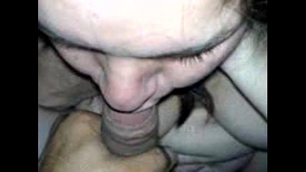 SE TOMA SU LECHITA