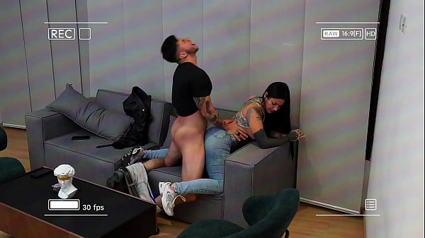 I fuck my friend's girlfriend