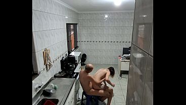 The maid agreed to get naked and receive an ejaculation on her face.