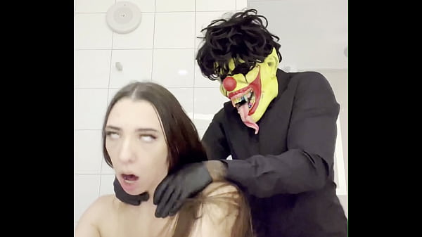 Every Legend Faces Dark Times : Gibby Chapter 5 "The Clowneth Hour"